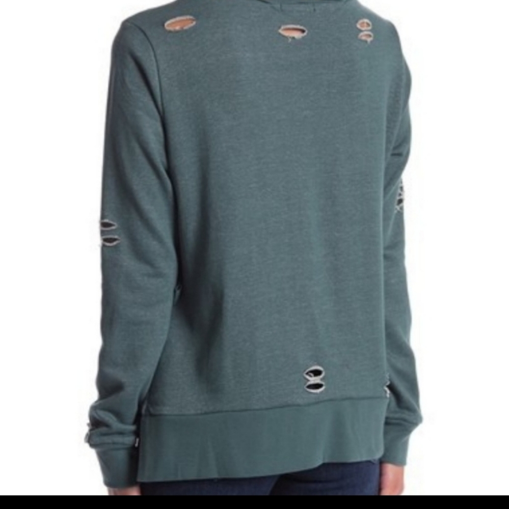 Romeo &Juliet Couture Sage Green Distressed Crew neck Sweatshirt Pullover Sz S - Picture 2 of 12